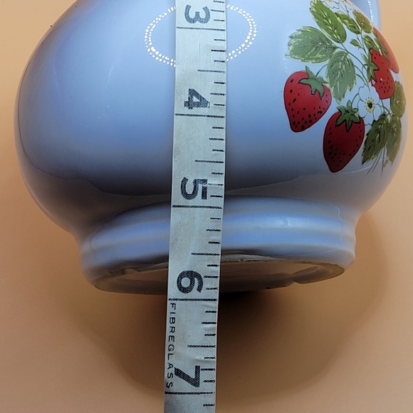 VTG McCoy Pottery Strawberry Pitcher - Picture 9 of 10